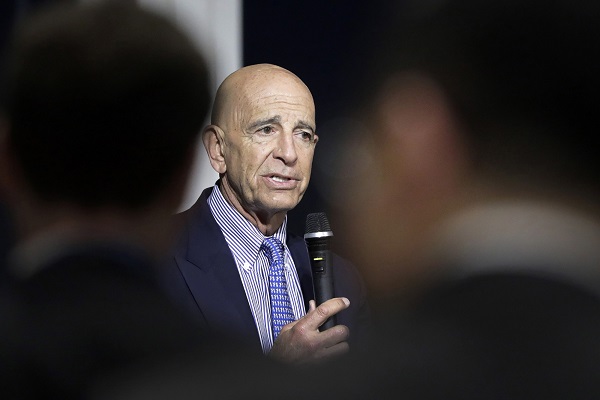 الإمارات وظفت مستشارا لترامب لدفع إدارته لتصنيف الإخوان جماعة إرهابية  