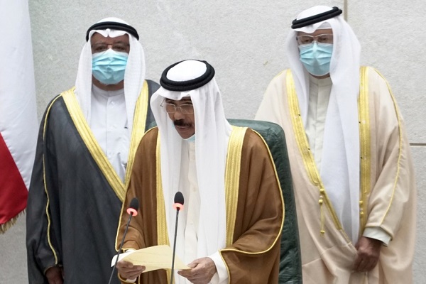 استجاب لمطالب المعارضة.. أمير الكويت يصدر عفواً ويخفف عقوبة 35 شخصاً