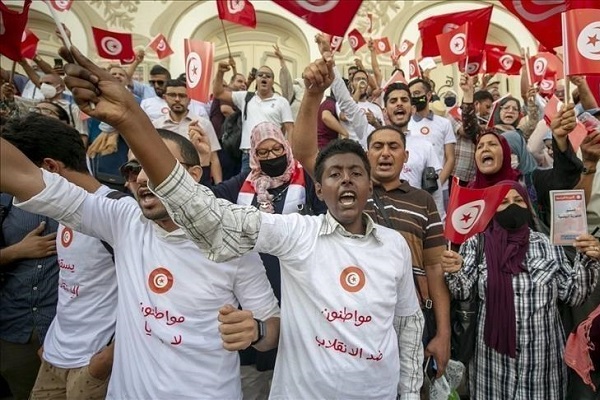 اتحاد الشغل التونسي: الوضع صعب وينذر بـ