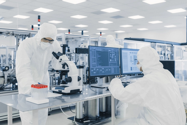 مافيا الأدوية.. كيف تتاجر بصحة الشعوب وتخترق سيادة الدول؟  