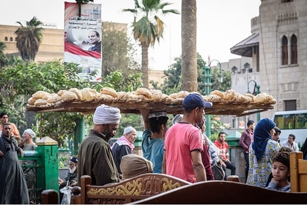 مصر: ارتفاعات حادة في أسعار الخبز والزيوت والسلع الأساسية 