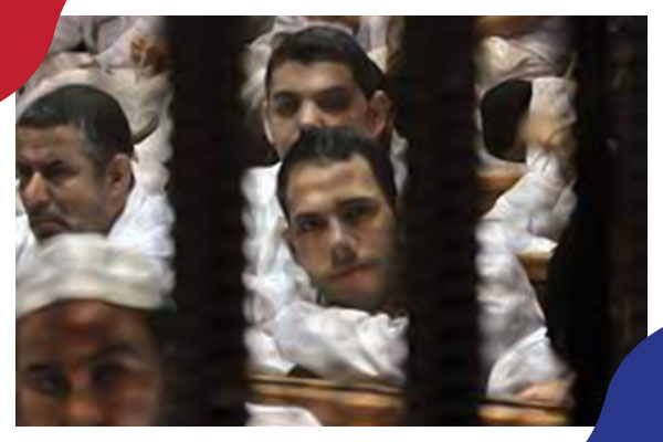 نيويورك تايمز: السيسي يمدد احتجاز آلاف المعتقلين بلا محاكمات 